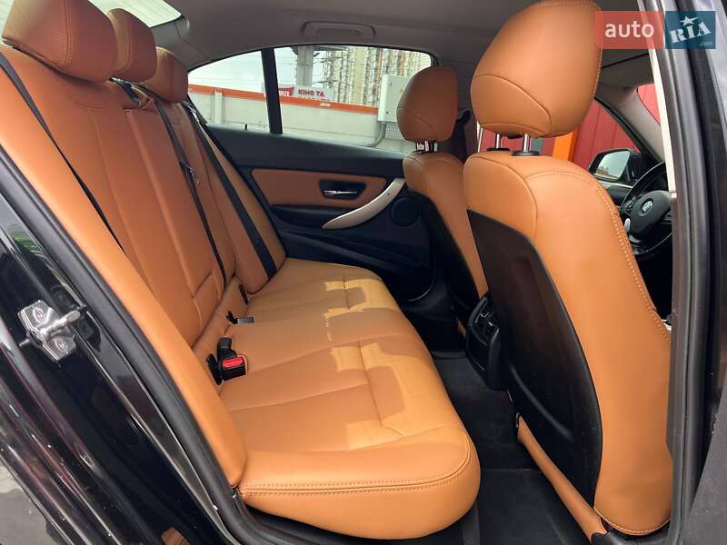 Седан BMW 3 Series 2013 в Киеве