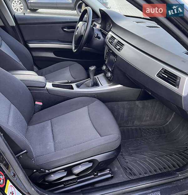 Седан BMW 3 Series 2007 в Луцьку