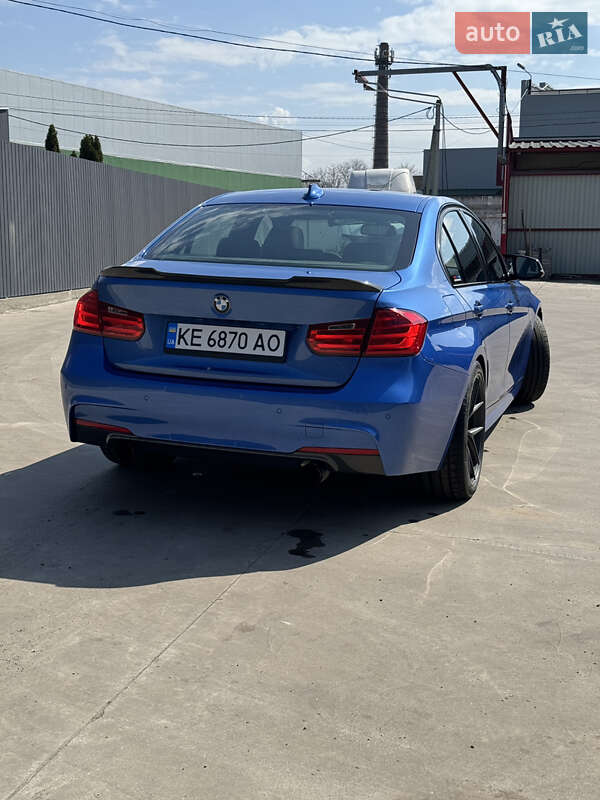 Седан BMW 3 Series 2012 в Дніпрі