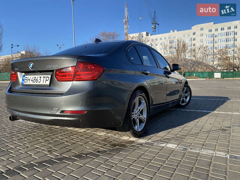 Седан BMW 3 Series 2014 в Одессе