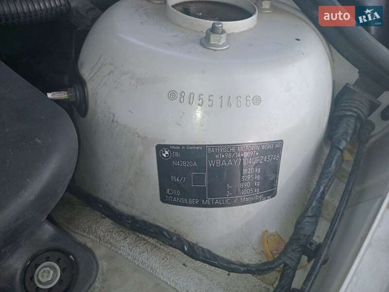 Седан BMW 3 Series 2002 в Белгороде-Днестровском фото 6 Седан BMW 3 Series 2002 в Белгороде-Днестровском