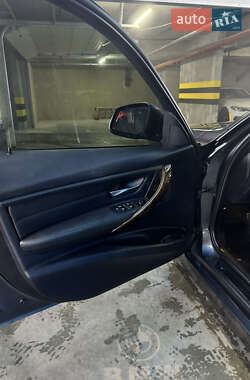 Седан BMW 3 Series 2013 в 