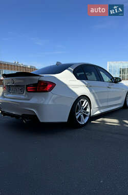 Седан BMW 3 Series 2012 в 