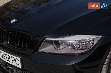 Седан BMW 3 Series 2011 в 