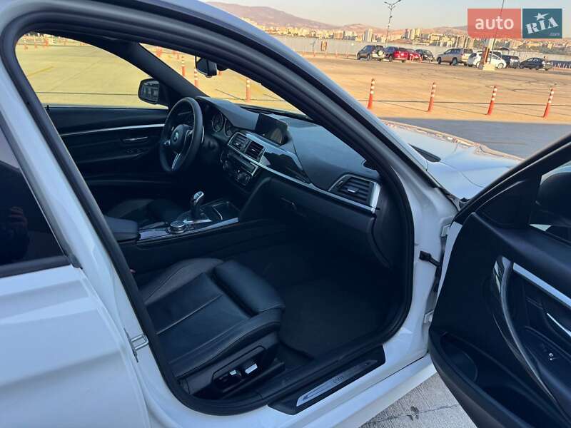 Седан BMW 3 Series 2016 в Івано-Франківську