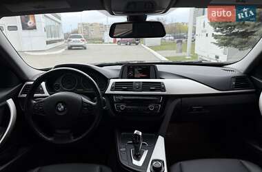 Седан BMW 3 Series 2016 в 