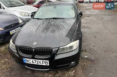 Седан BMW 3 Series 2010 в 