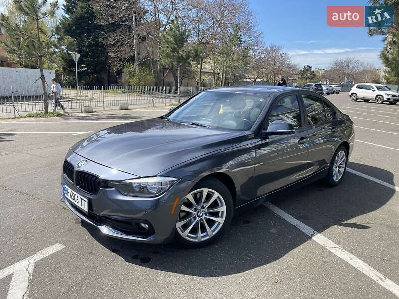 Седан BMW 3 Series 2016 в 