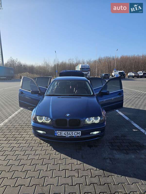 Седан BMW 3 Series 2001 в Глыбокой