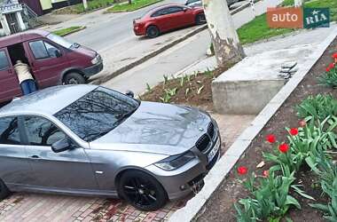 Седан BMW 3 Series 2009 в 