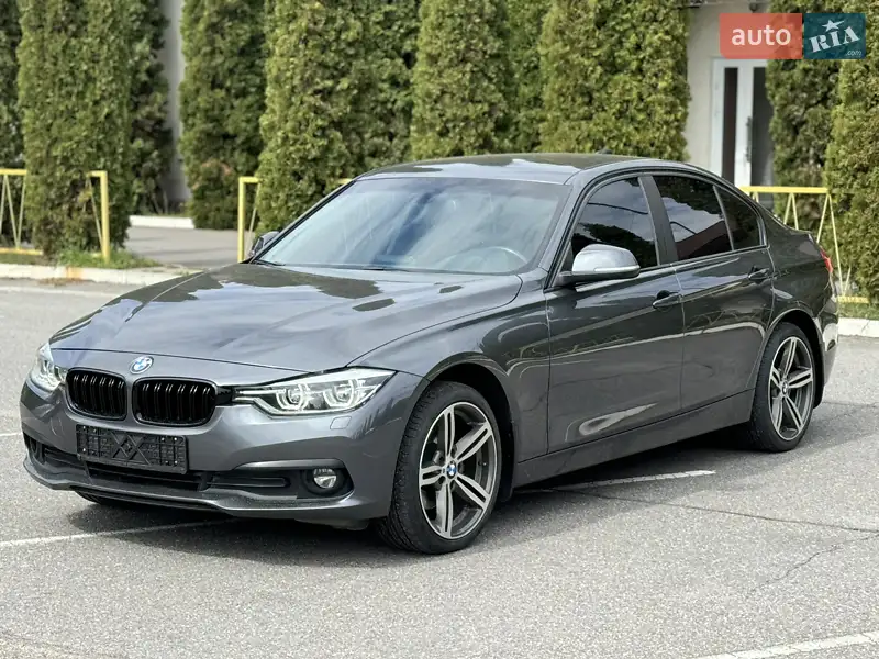 Седан BMW 3 Series 2018 в 