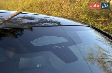 Седан BMW 3 Series 2023 в 