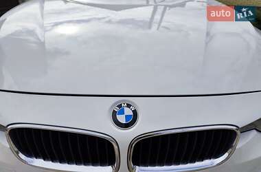 Седан BMW 3 Series 2015 в 