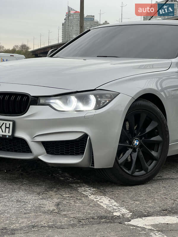 Седан BMW 3 Series 2015 в 