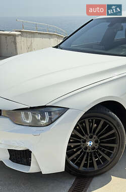 Седан BMW 3 Series 2016 в 