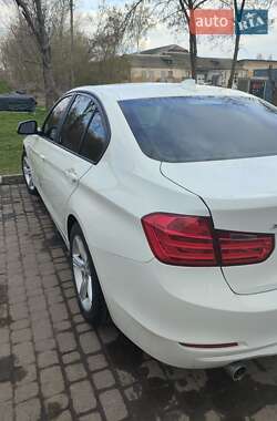 Седан BMW 3 Series 2015 в 