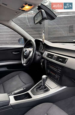 Седан BMW 3 Series 2005 в 