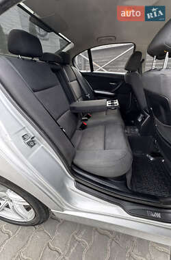 Седан BMW 3 Series 2005 в 
