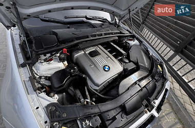 Седан BMW 3 Series 2005 в 
