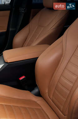 Седан BMW 3 Series 2020 в 