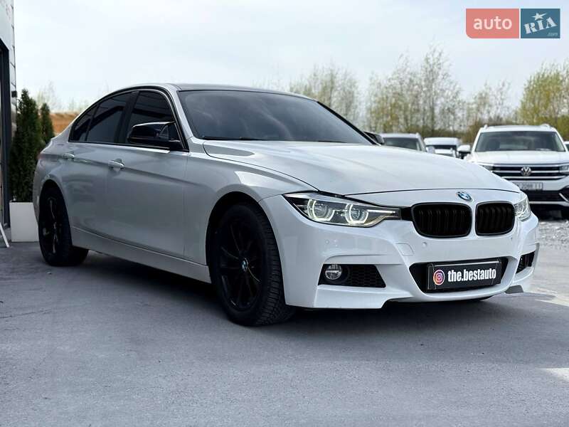 Седан BMW 3 Series 2018 в Ровно