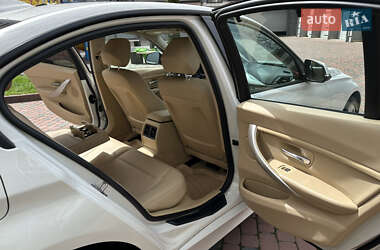 Седан BMW 3 Series 2015 в 