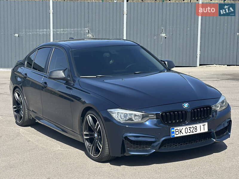 Седан BMW 3 Series 2012 в 