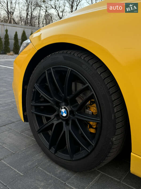 Седан BMW 3 Series 2015 в Луцке
