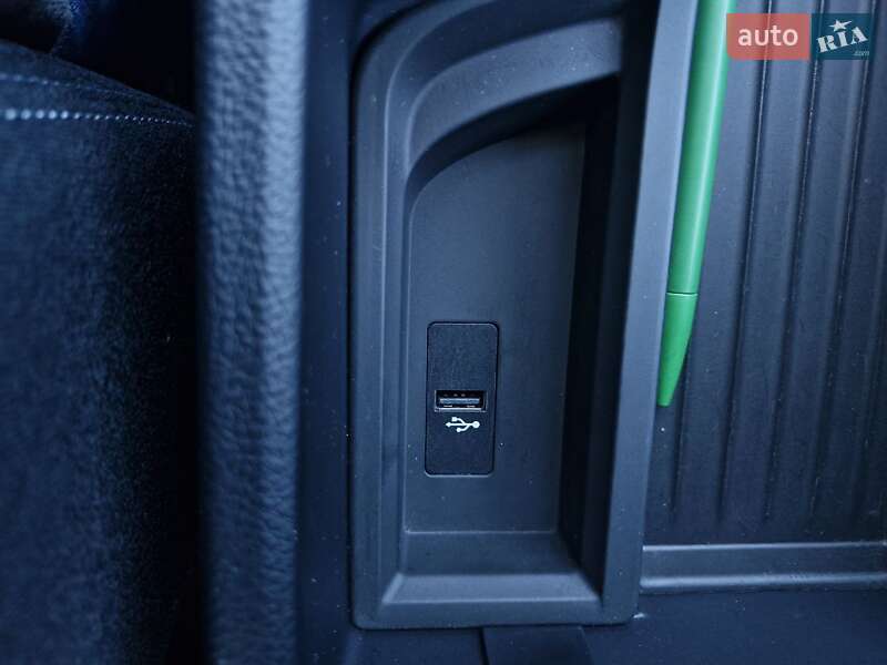 Седан BMW 3 Series 2017 в Миколаєві