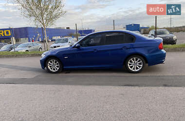 Седан BMW 3 Series 2009 в 
