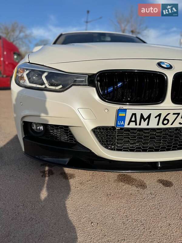 Седан BMW 3 Series 2012 в Коростене