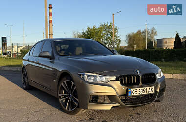 Седан BMW 3 Series 2017 в 