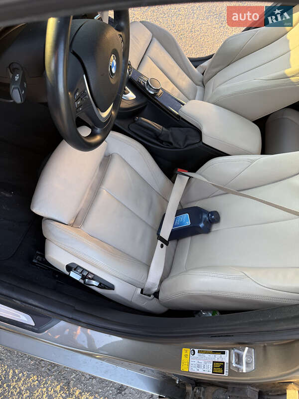 Седан BMW 3 Series 2017 в Днепре