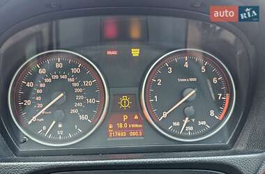 Купе BMW 3 Series 2010 в 