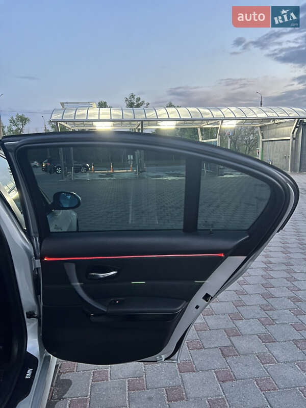 Седан BMW 3 Series 2005 в Измаиле фото 11 Седан BMW 3 Series 2005 в Измаиле