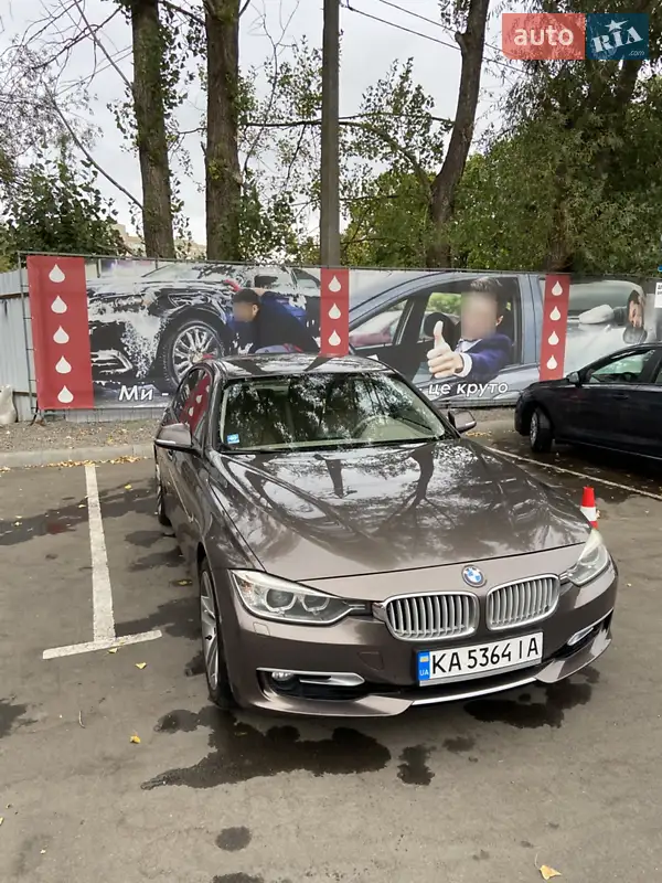 BMW 3 Series 2012 VIN WBA3B11020F378634 фото оголошення 3 з 41