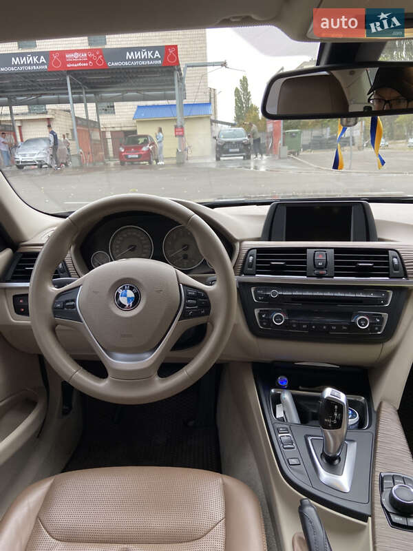 Седан BMW 3 Series 2012 в Киеве