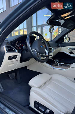 Седан BMW 3 Series 2021 в 