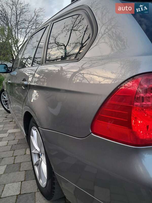 Універсал BMW 3 Series 2010 в Мукачевому
