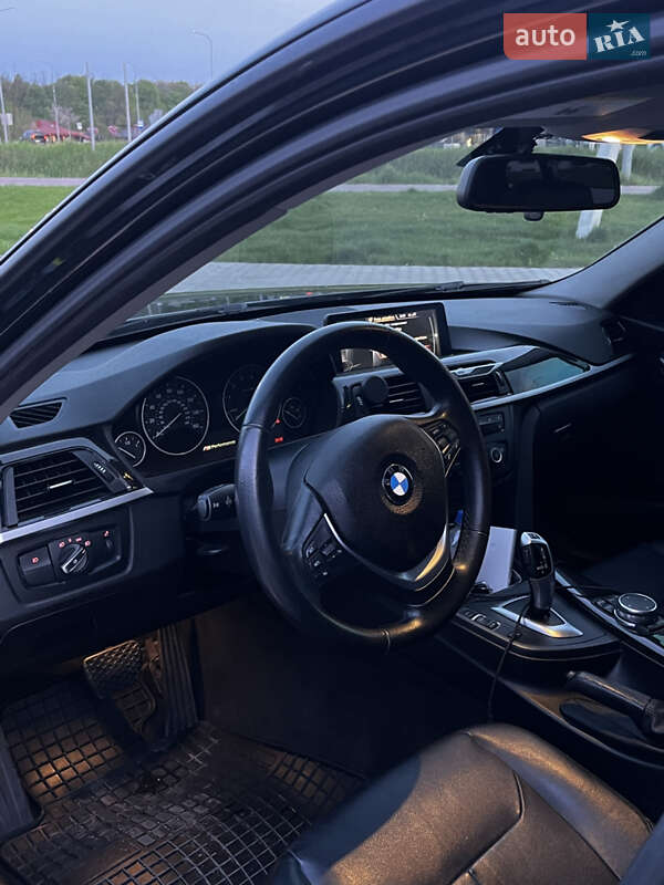 Седан BMW 3 Series 2015 в Луцьку