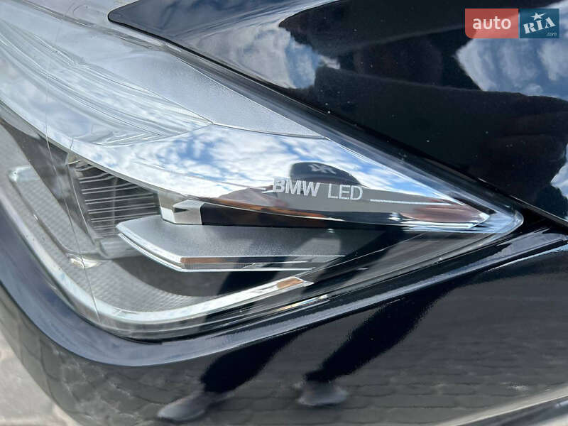 Седан BMW 3 Series 2018 в Львові