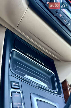 Седан BMW 3 Series 2013 в 