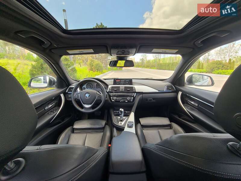 Седан BMW 3 Series 2018 в Дніпрі