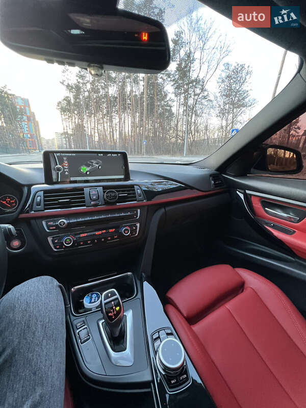 Седан BMW 3 Series 2012 в Житомире
