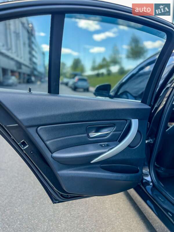 Седан BMW 3 Series 2012 в Києві