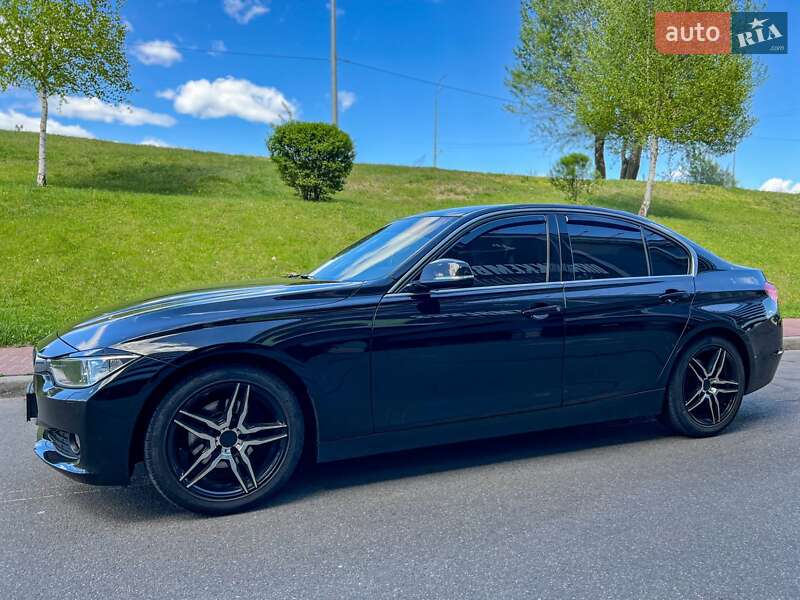 Седан BMW 3 Series 2012 в Києві