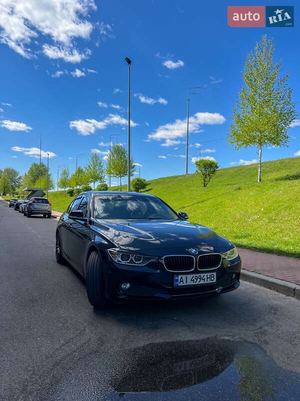 Седан BMW 3 Series 2012 в Києві