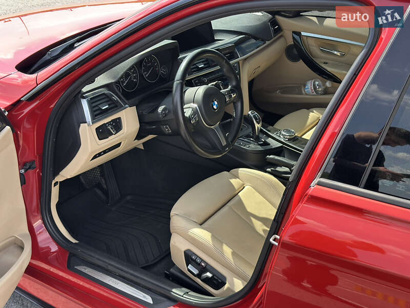 Седан BMW 3 Series 2015 в Львові
