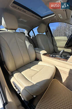 Седан BMW 3 Series 2013 в 
