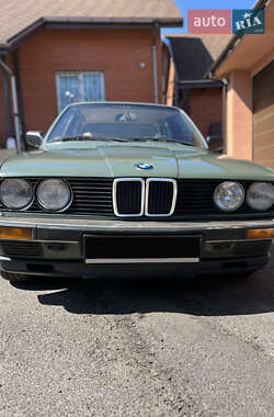 Седан BMW 3 Series 1984 в 